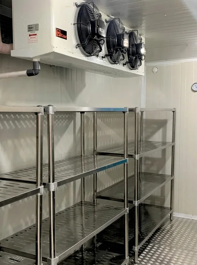 Pembuatan Cold Storage Custom